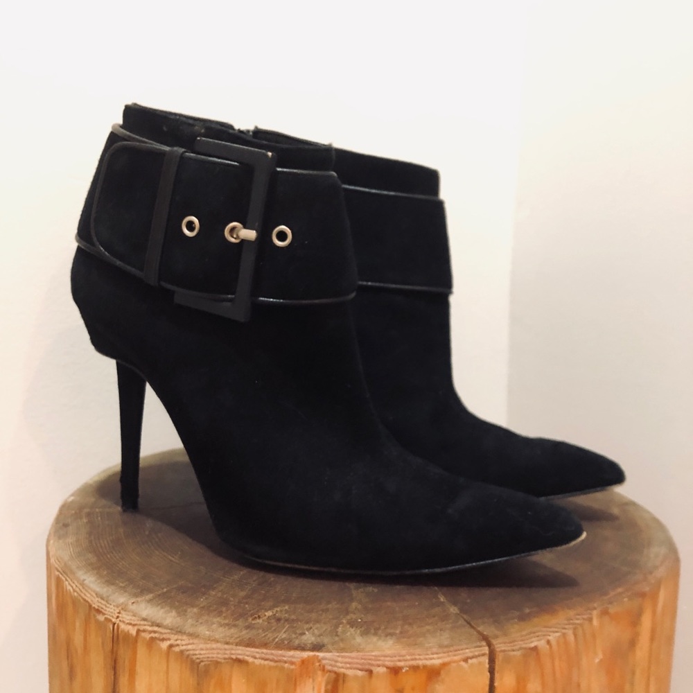 Manolo Blahnik booties 35.5
